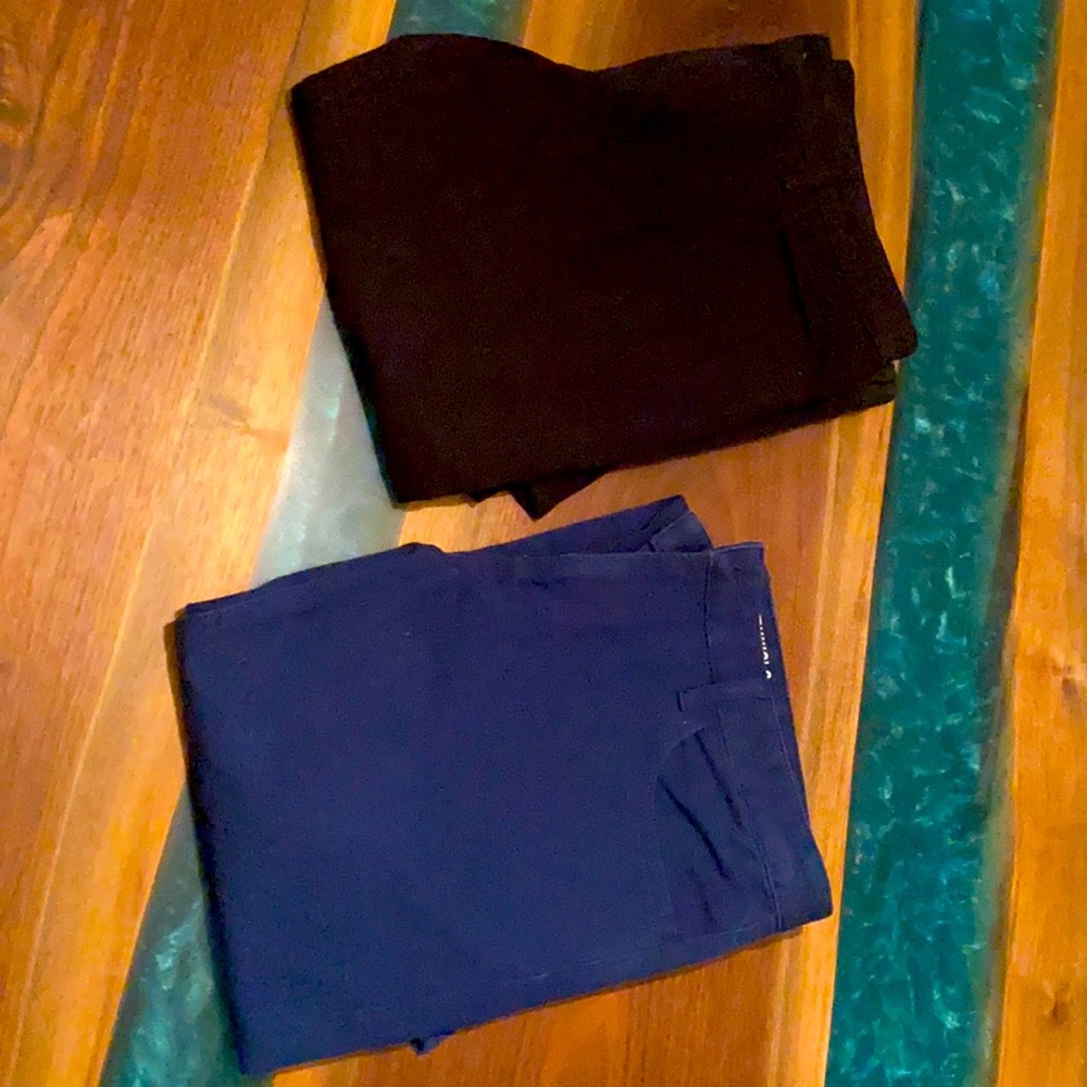 2 pairs of Uniqlo men’s jeans size 34